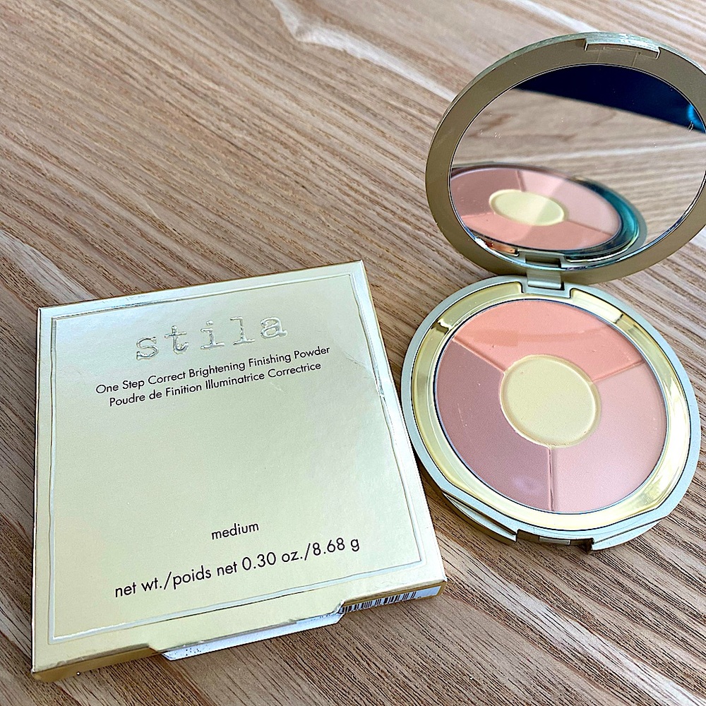 Stila One Step Correct Brightening Finishing Powder NEW